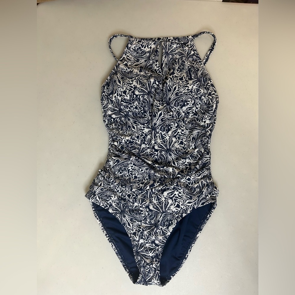 2/$28 Ellen Tracy Blue White Paisley One Piece Swimsuit Key Hole Beach Ruched 6